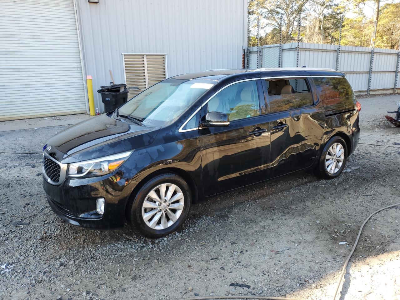 2016 Kia Sedona - Image 1