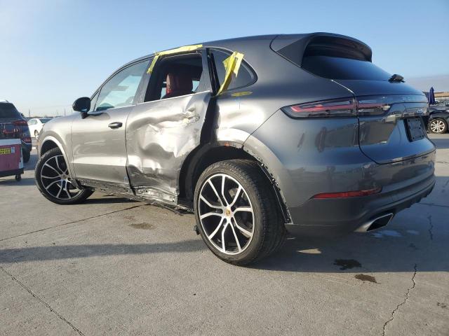  PORSCHE CAYENNE 2019 Серебристый