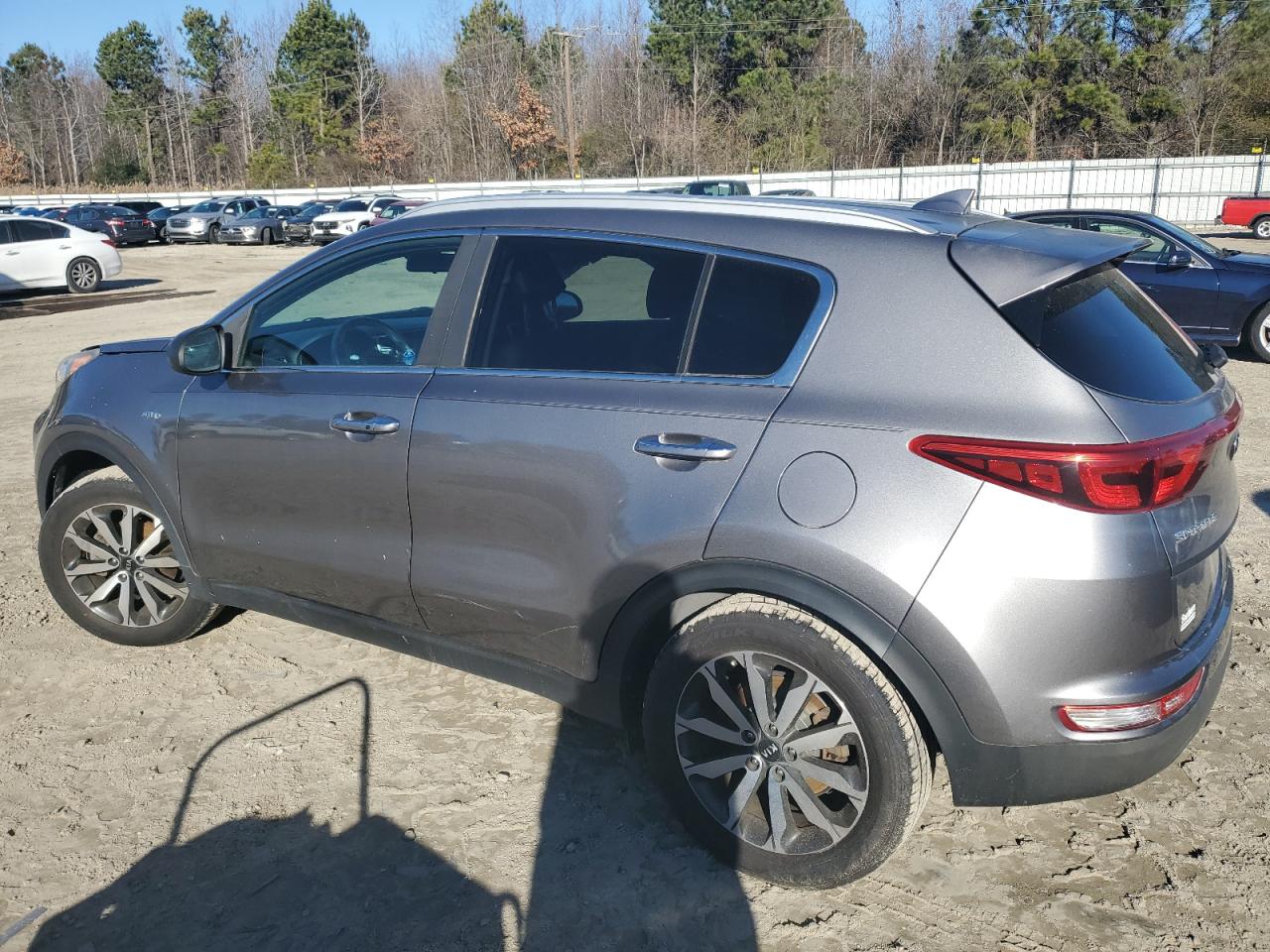 KNDPNCAC0H7282542 2017 KIA SPORTAGE - Image 2