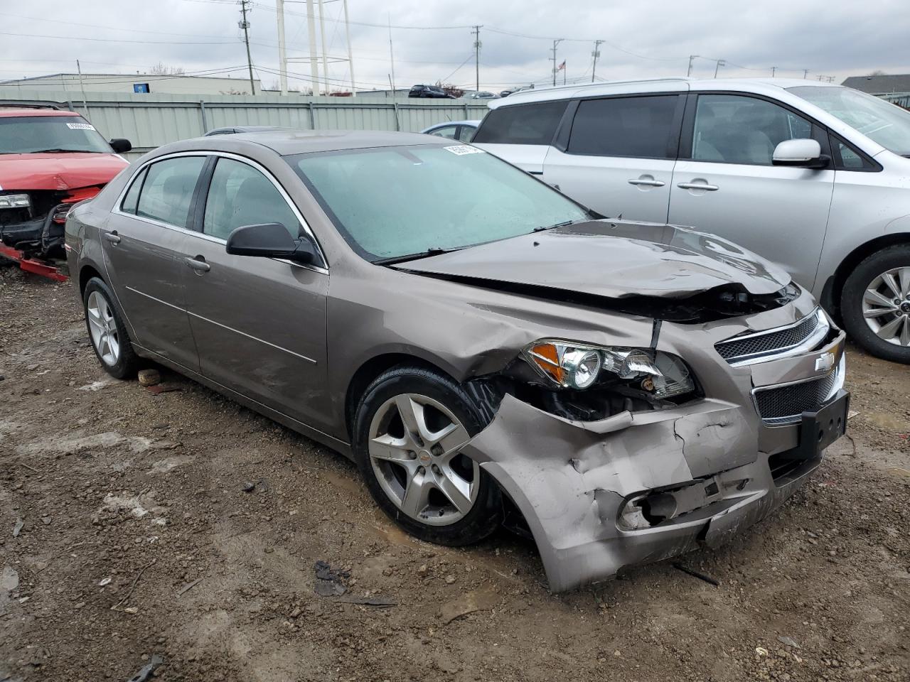 2011 Chevrolet Malibu - Image 4