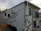 2004 North Country Artic Fox de vânzare în Portland, OR - Front End