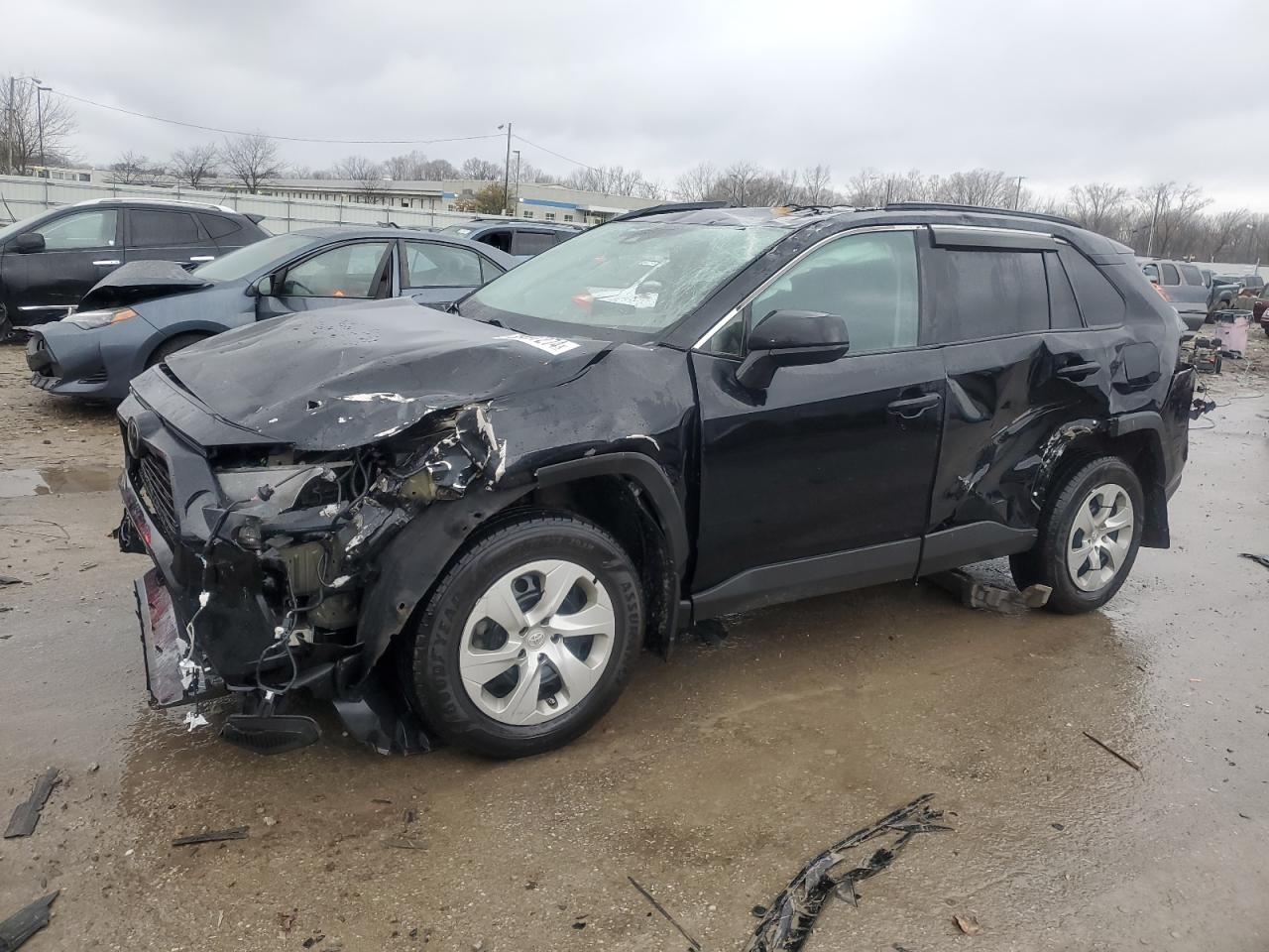 2019 Toyota Rav4 Le for Sale in Louisville, KY - Top/Roof