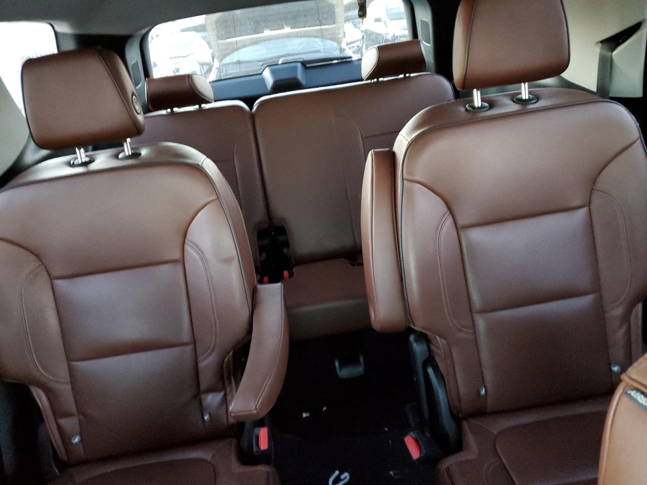 2018 Chevrolet Traverse - Image 10