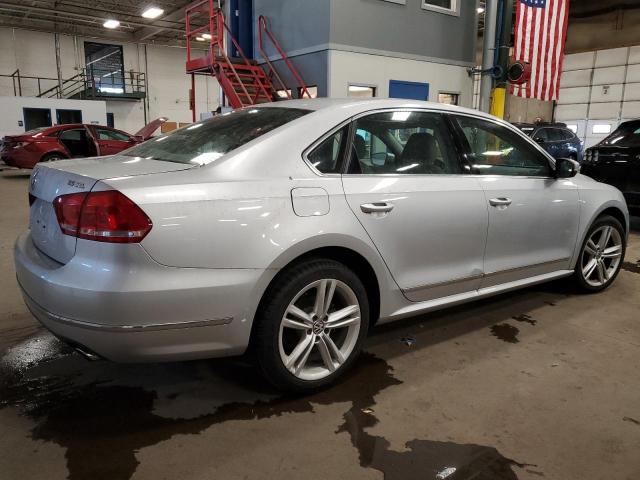  VOLKSWAGEN PASSAT 2013 Silver