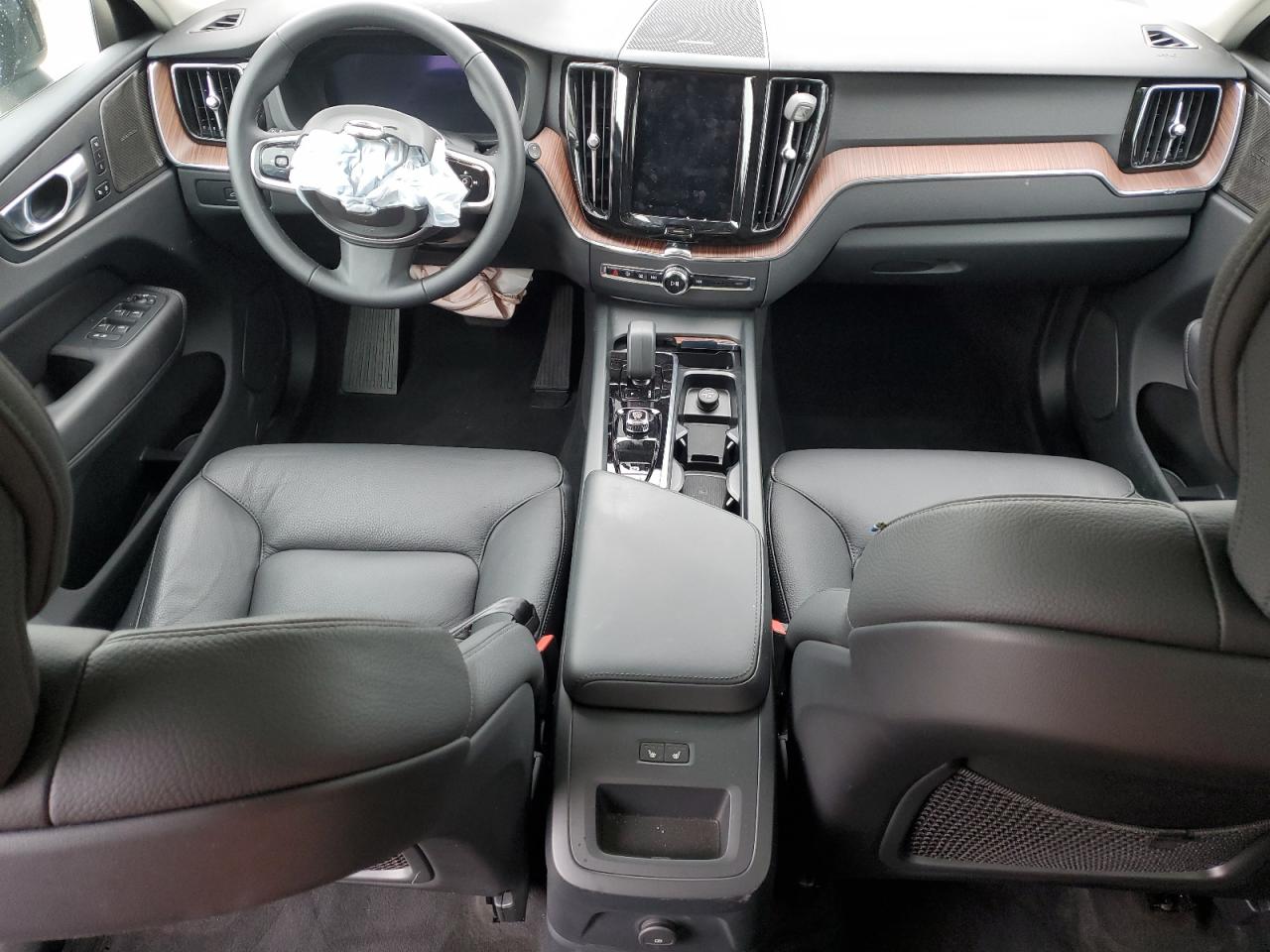 2024 Volvo Xc60 Plus VIN: YV4H60DL6R1744521 Lot: 85763894