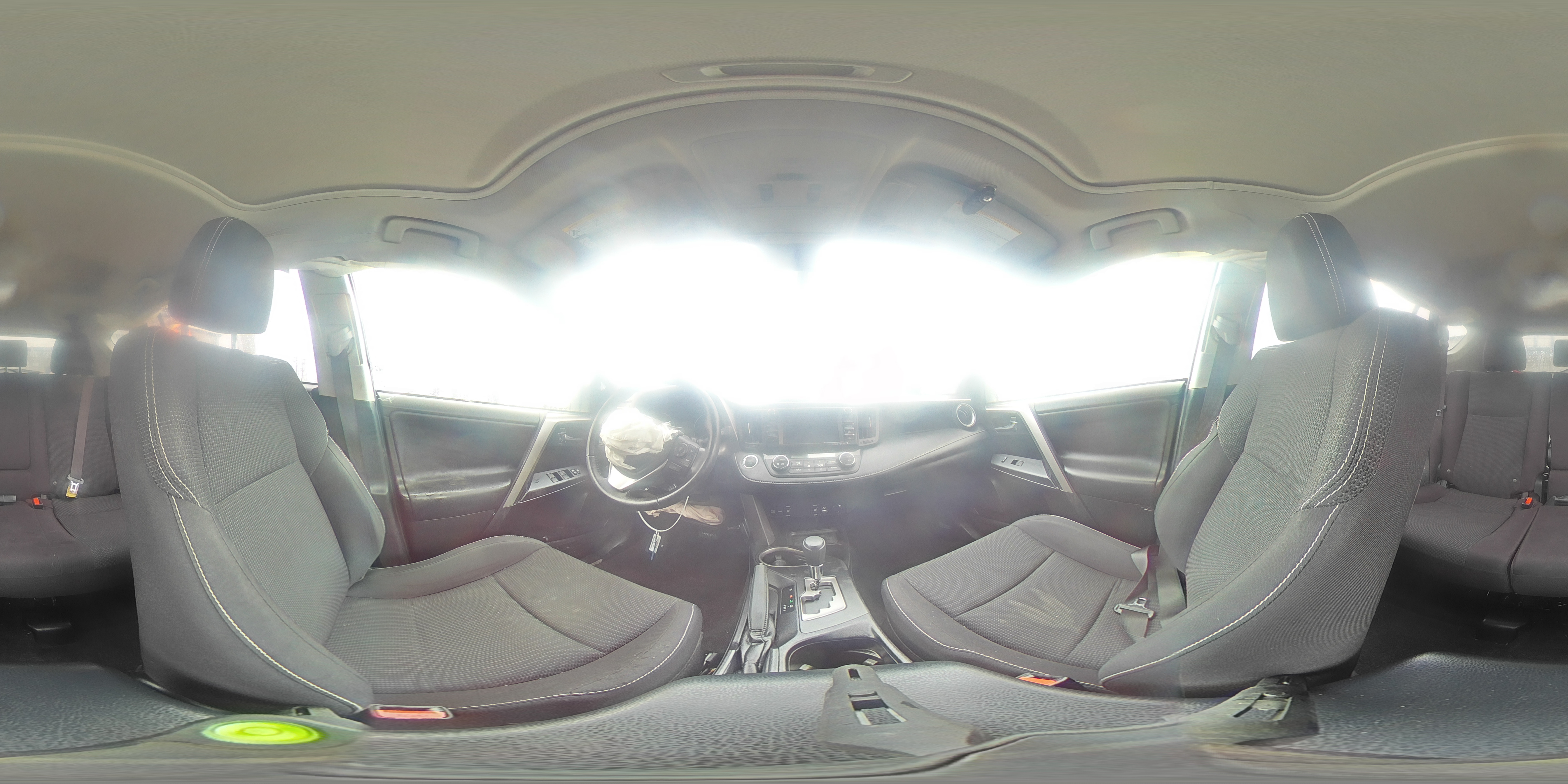 2018 Toyota RAV 4 - Image 15