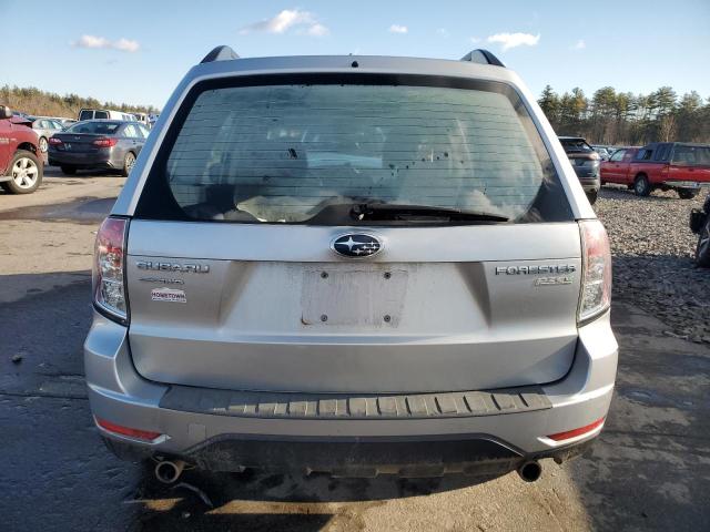  SUBARU FORESTER 2012 Silver