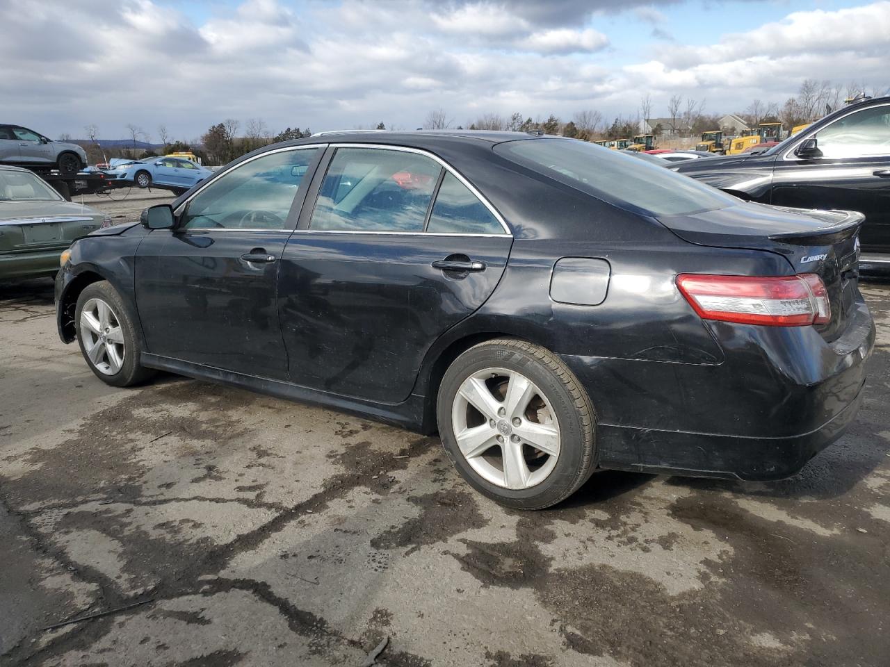 2011 Toyota Camry - Image 2