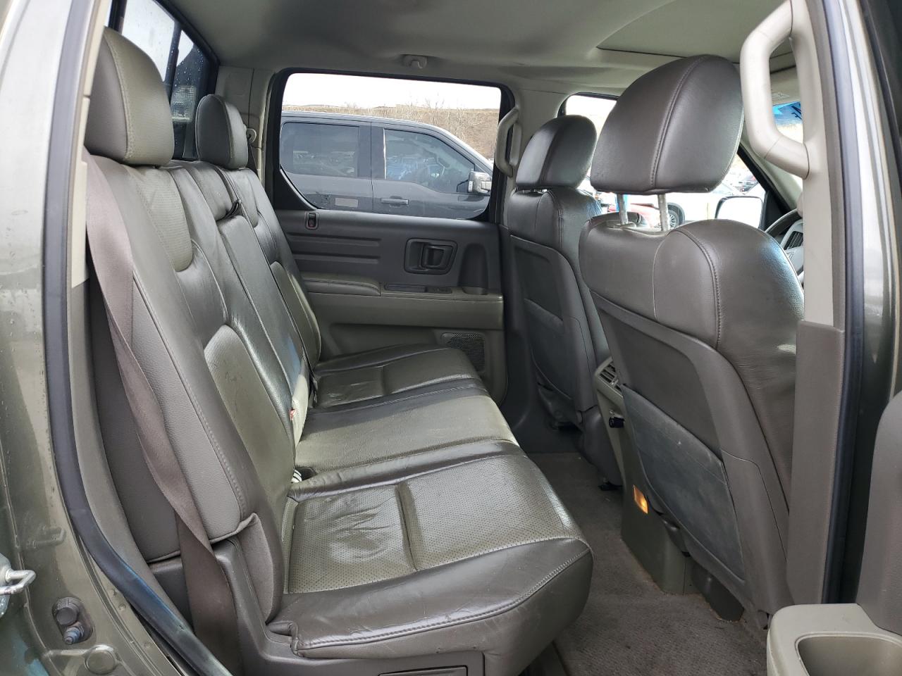 2006 Honda Ridgeline - Image 10