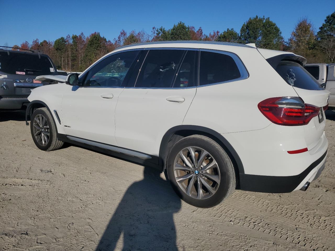 5UXTR9C51JLC77112 2018 BMW X3 - Image 2