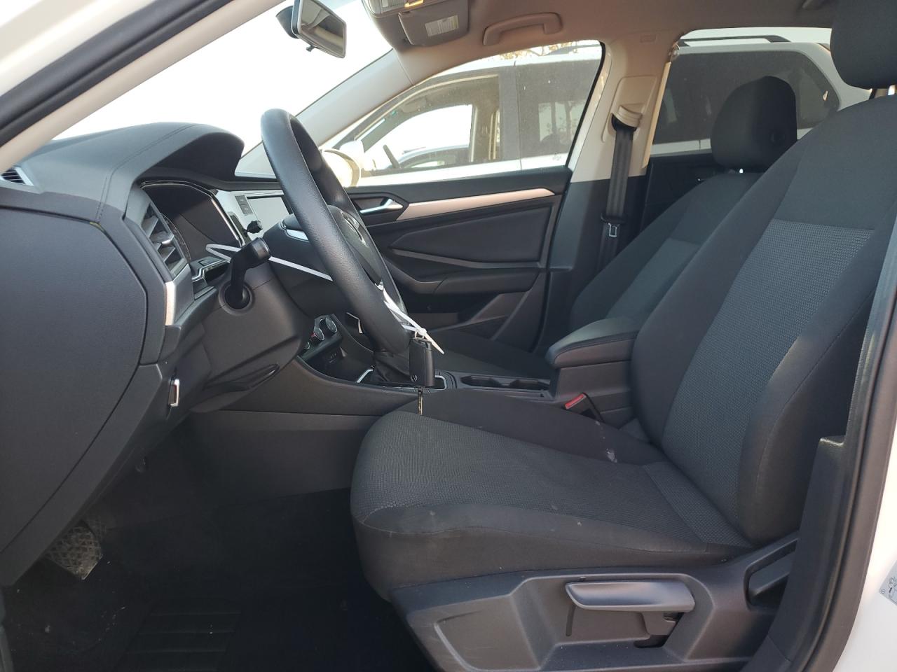 2021 Volkswagen Jetta - Image 7