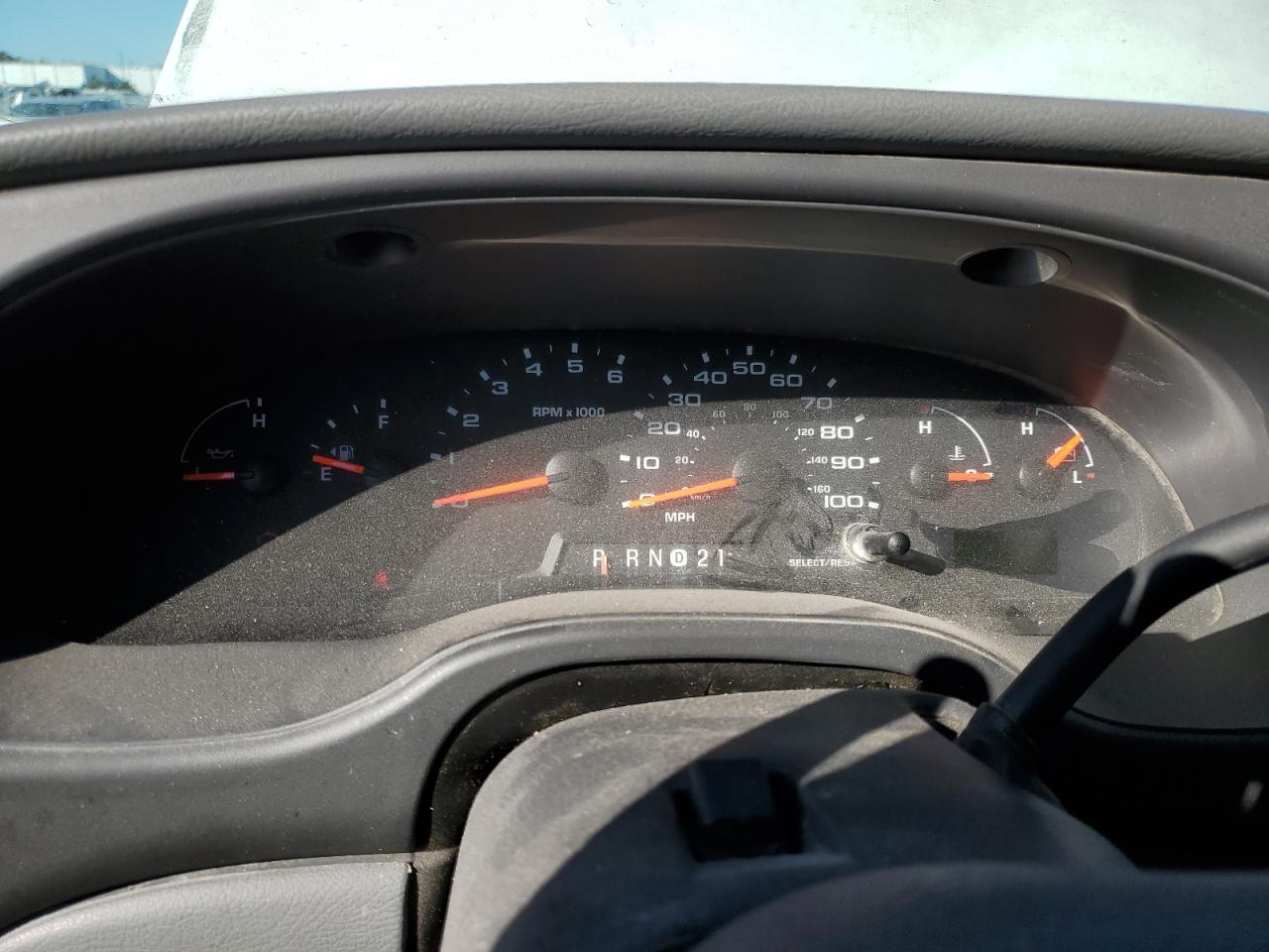 2006 Ford Econoline - Image 9