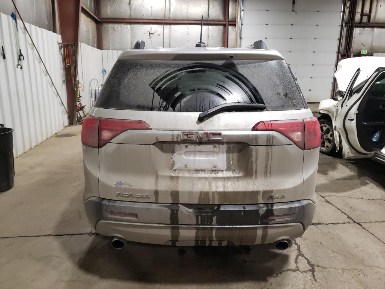 2019 GMC Acadia - Image 6