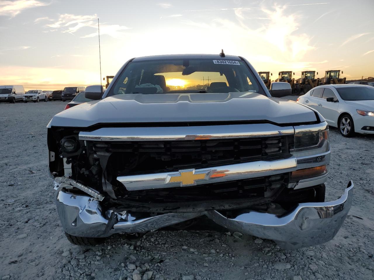 2016 Chevrolet Silverado - Image 5
