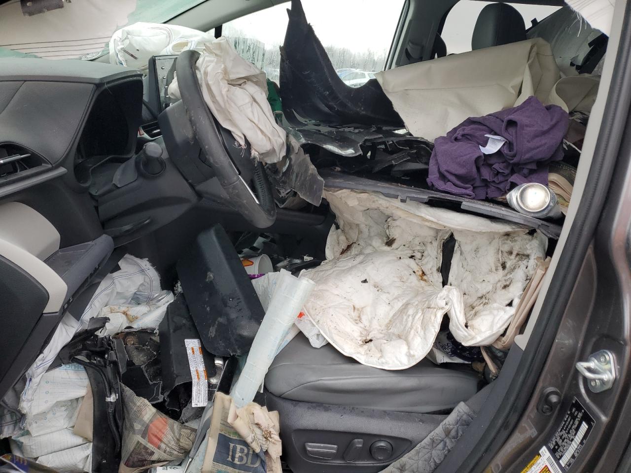 2021 Toyota Sienna - Image 7