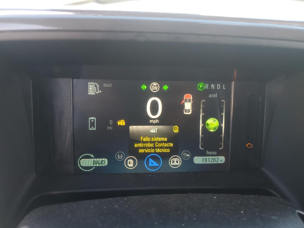 2015 Chevrolet Volt - Image 9