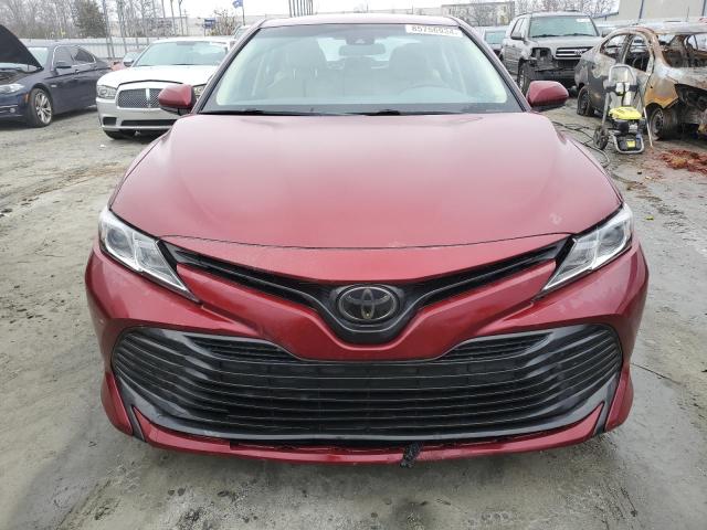  TOYOTA CAMRY 2018 Czerwony