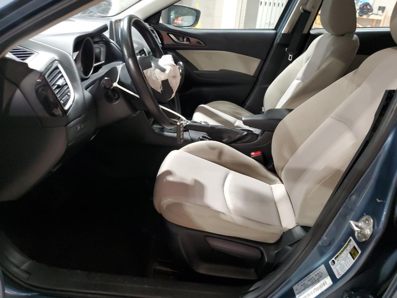 2016 Mazda 3 - Image 7