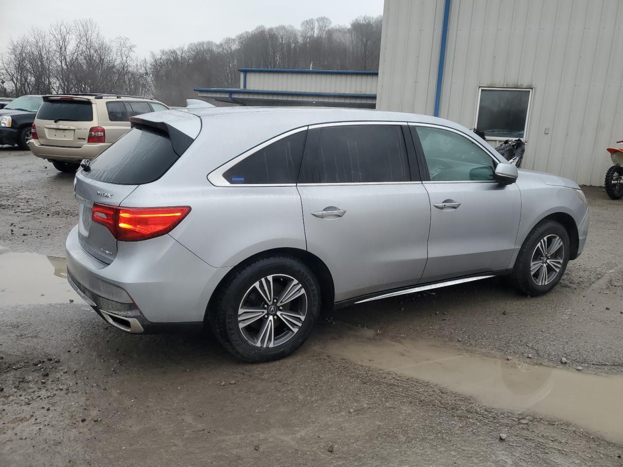 VIN 5FRYD4H34HB002777 2017 ACURA MDX no.3