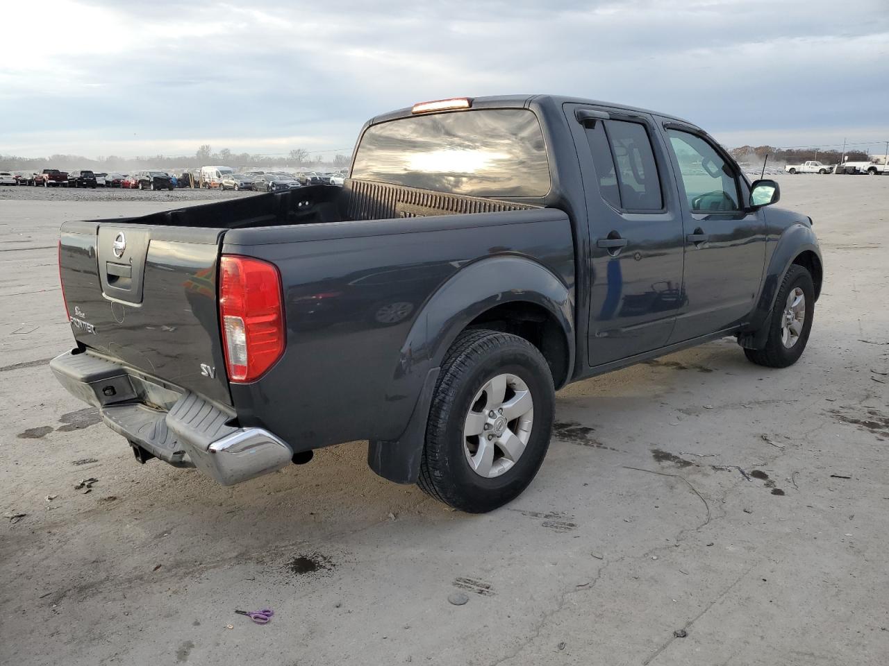 2012 Nissan Navara (Frontier) - Image 3