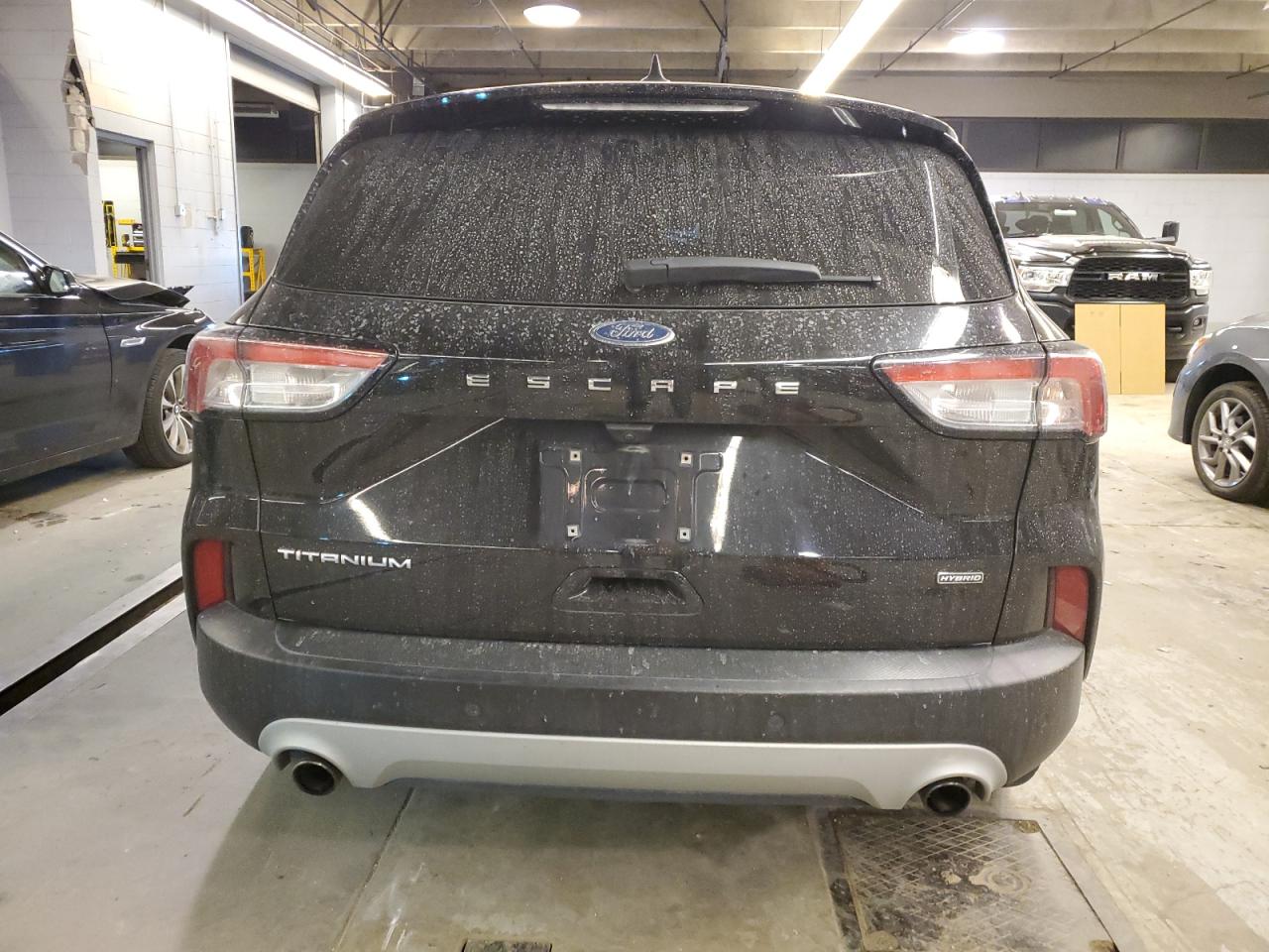 2020 Ford Escape - Image 6