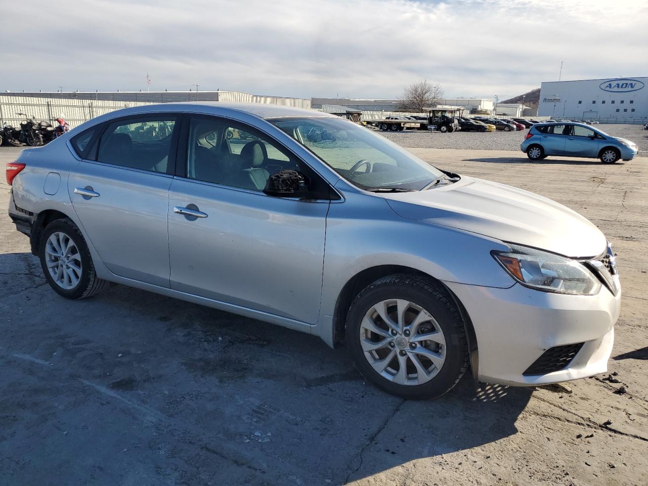 VIN 3N1AB7AP2JY239188 2018 NISSAN SENTRA no.4