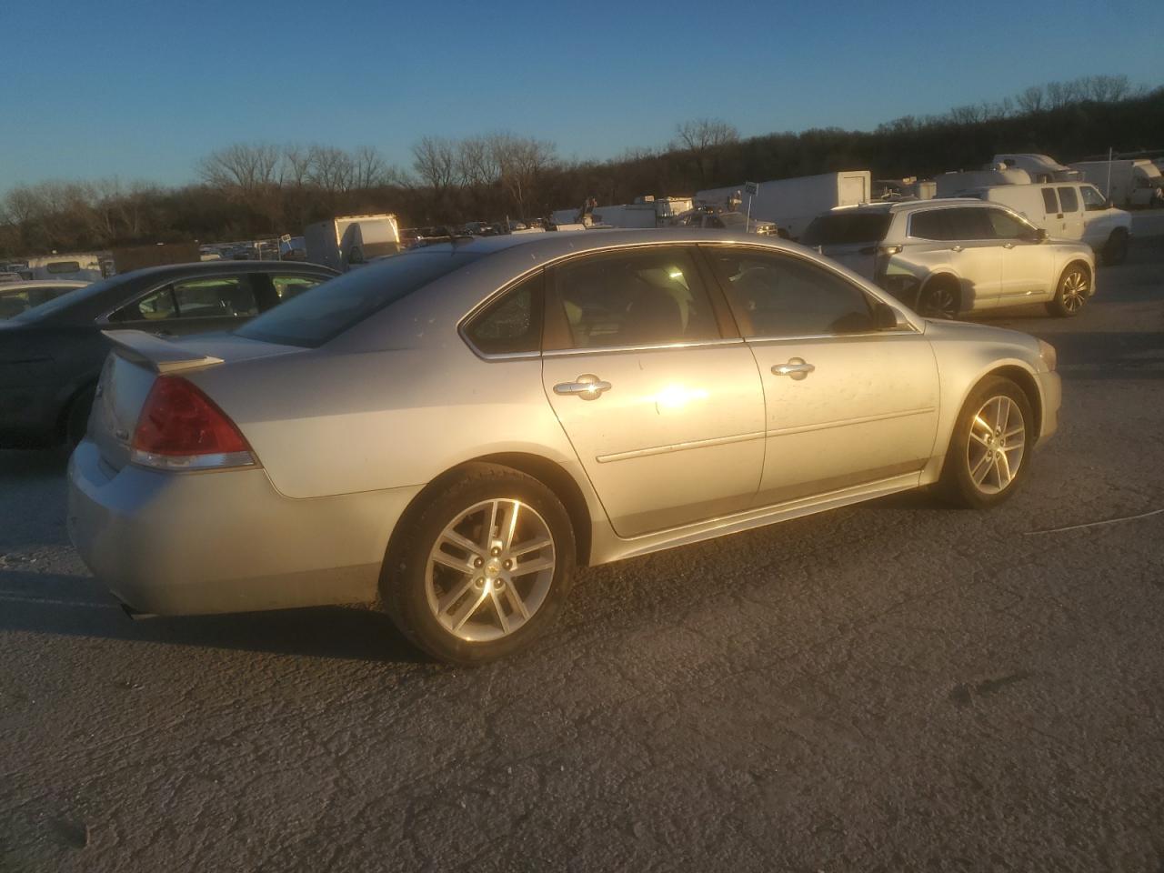 2010 Chevrolet Impala - Image 3