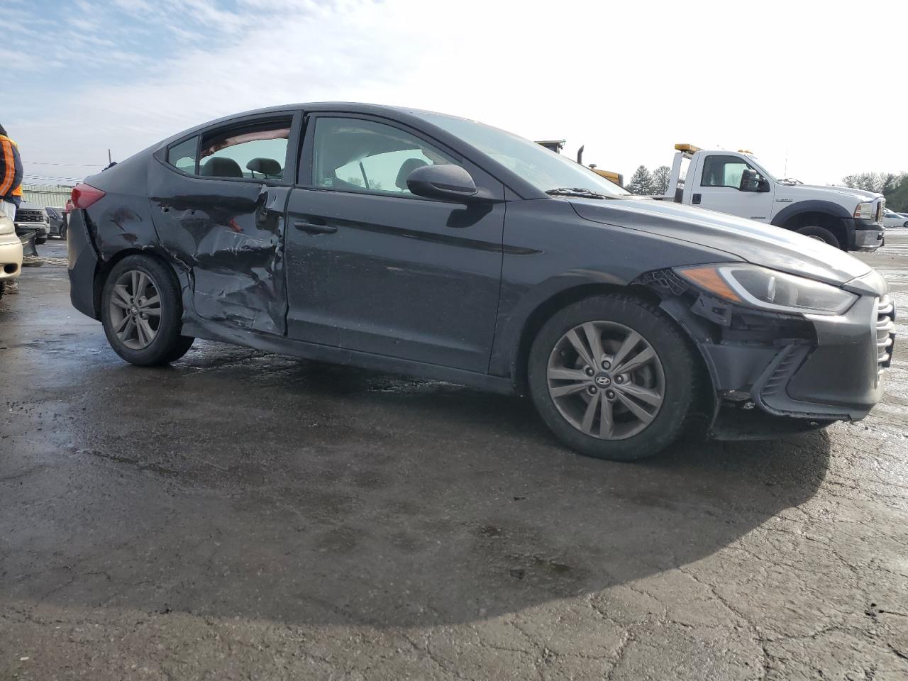 VIN 5NPD84LF9HH021929 2017 HYUNDAI ELANTRA no.4