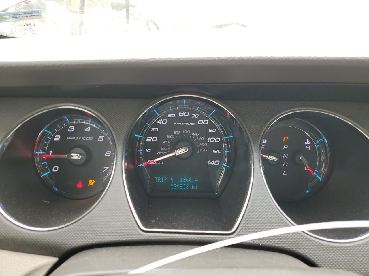 2011 Ford Taurus - Image 9