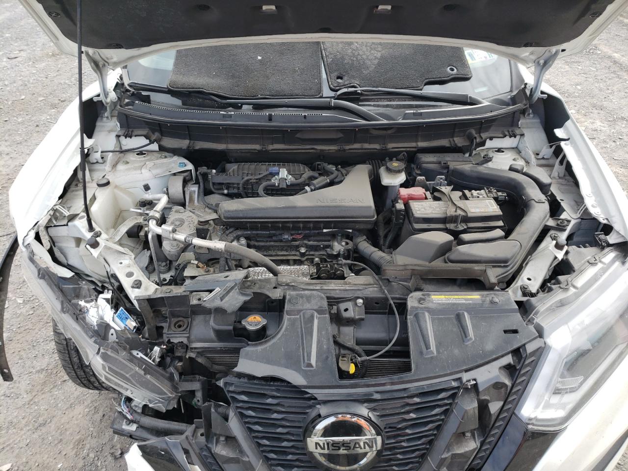 2020 Nissan Rogue - Image 13