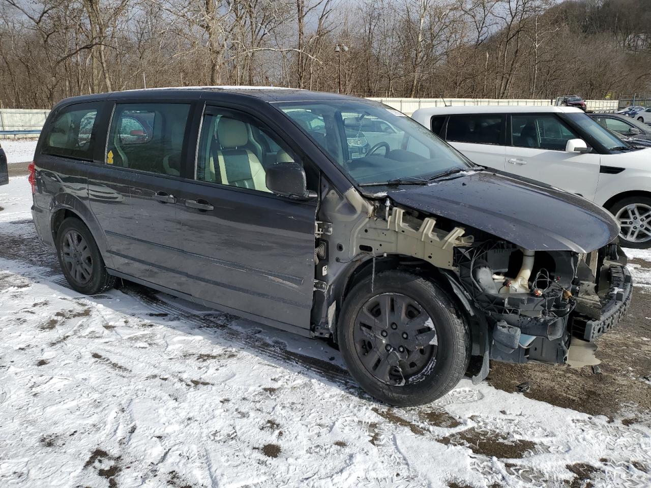 VIN 2C4RDGBG7GR183766 2016 DODGE CARAVAN no.4