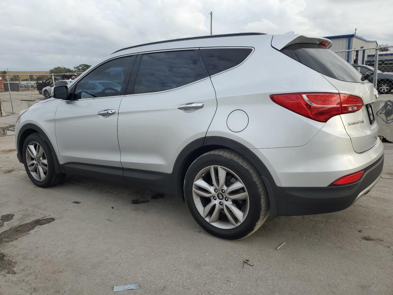 VIN 5XYZW4LA1GG309952 2016 HYUNDAI SANTA FE no.2