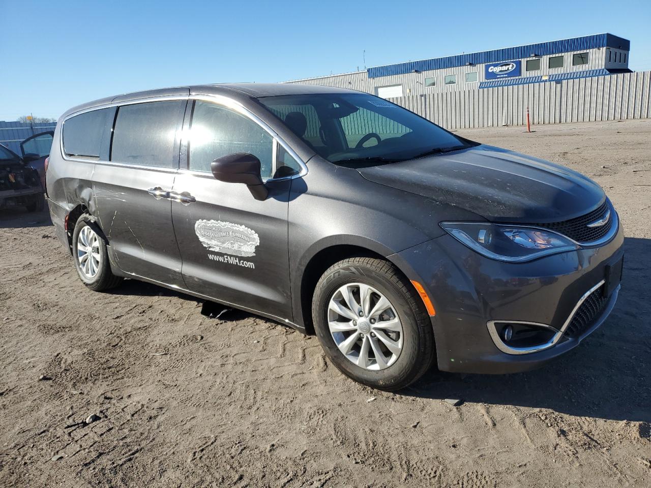 2019 Chrysler Pacifica - Image 4