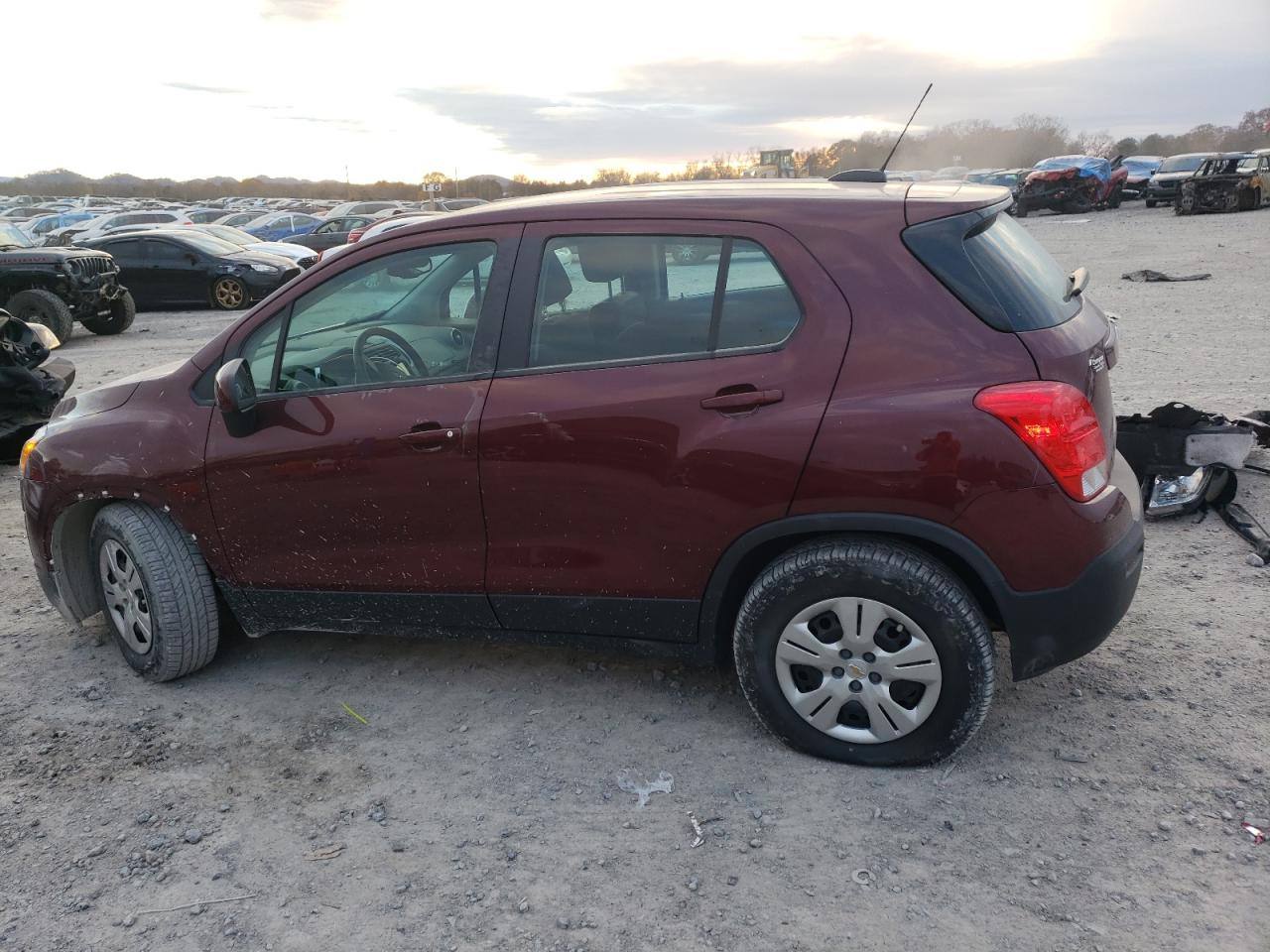 2016 Chevrolet Trax - Image 2