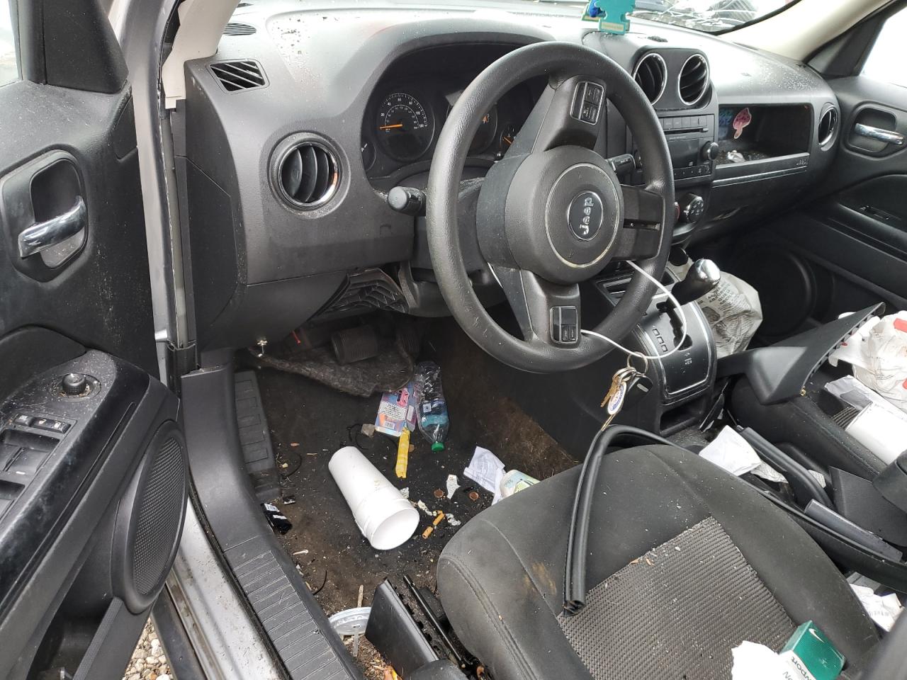 2015 Jeep Liberty (Patriot) - Image 8