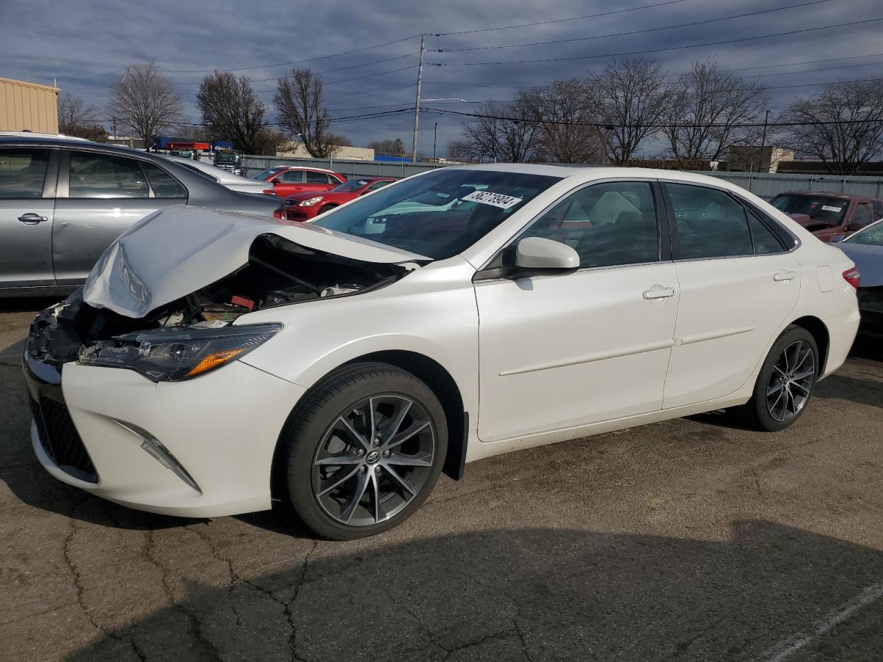 2016 TOYOTA CAMRY