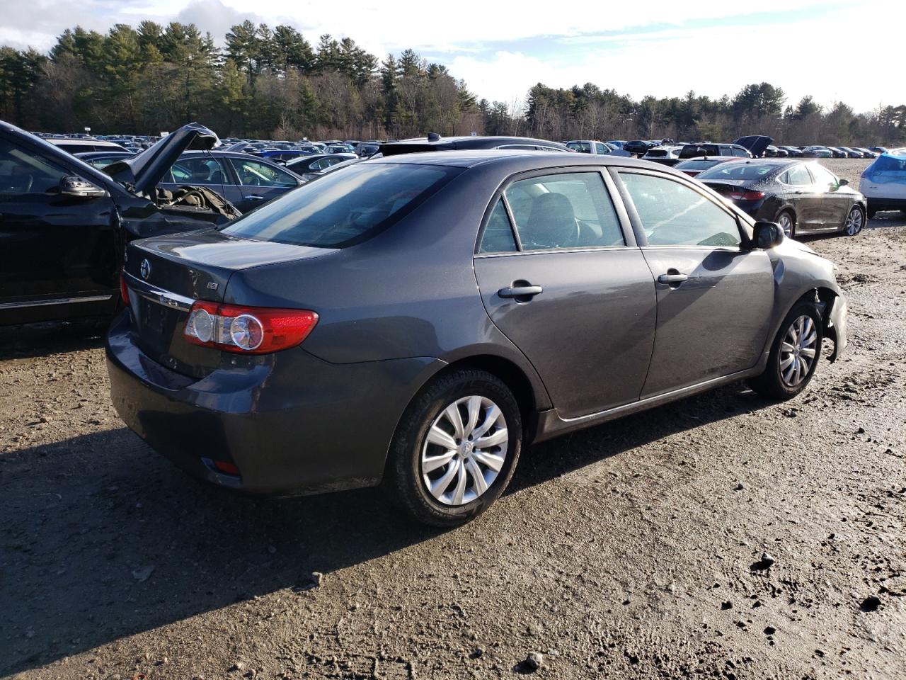 VIN 2T1BU4EE6DC048672 2013 TOYOTA COROLLA no.3