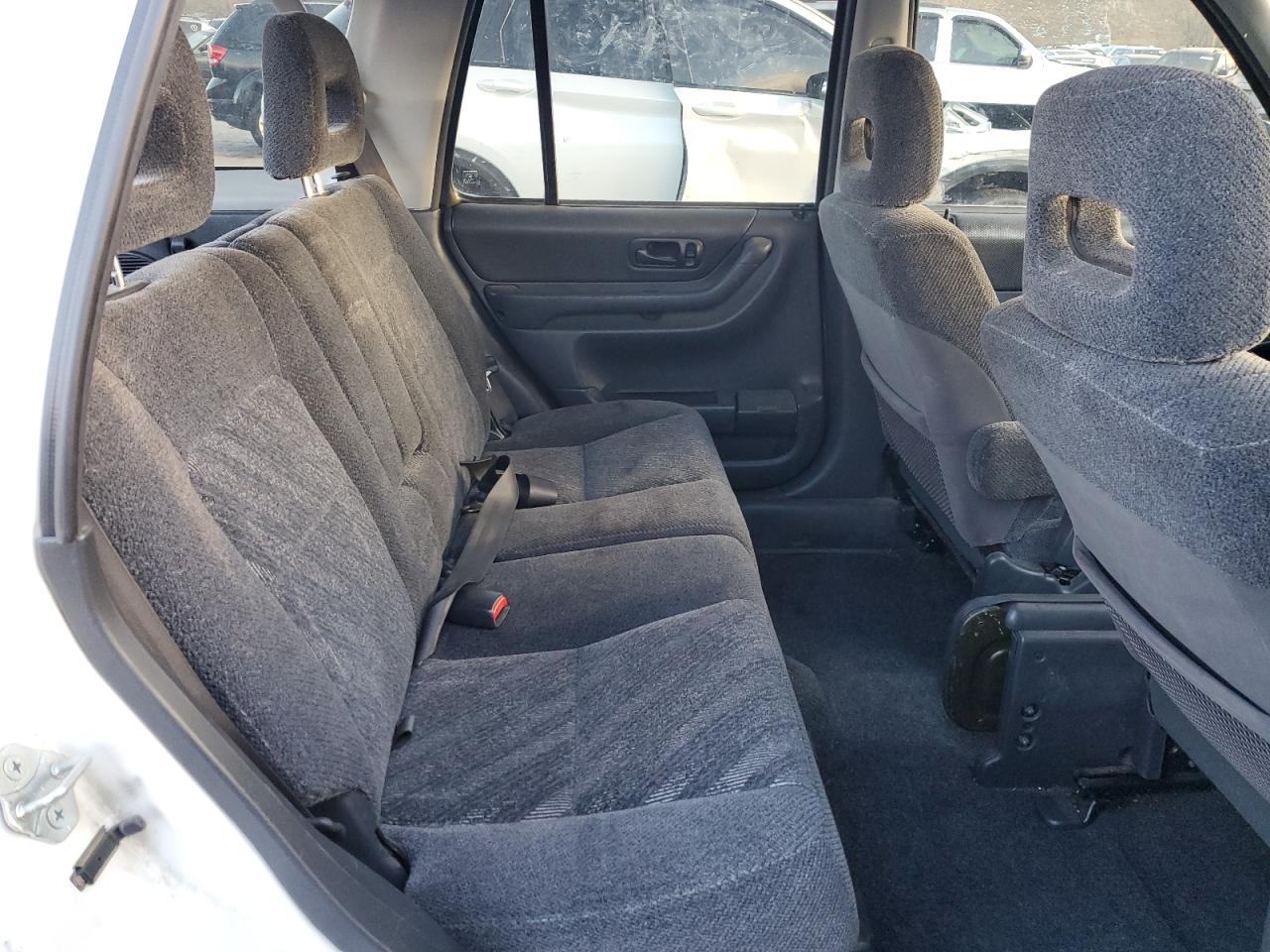 2001 Honda CR-V - Image 11
