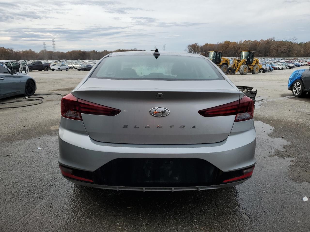 2020 Hyundai Elantra - Image 6