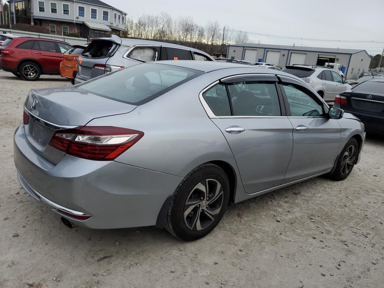 VIN 1HGCR2F38GA092299 2016 HONDA ACCORD no.3