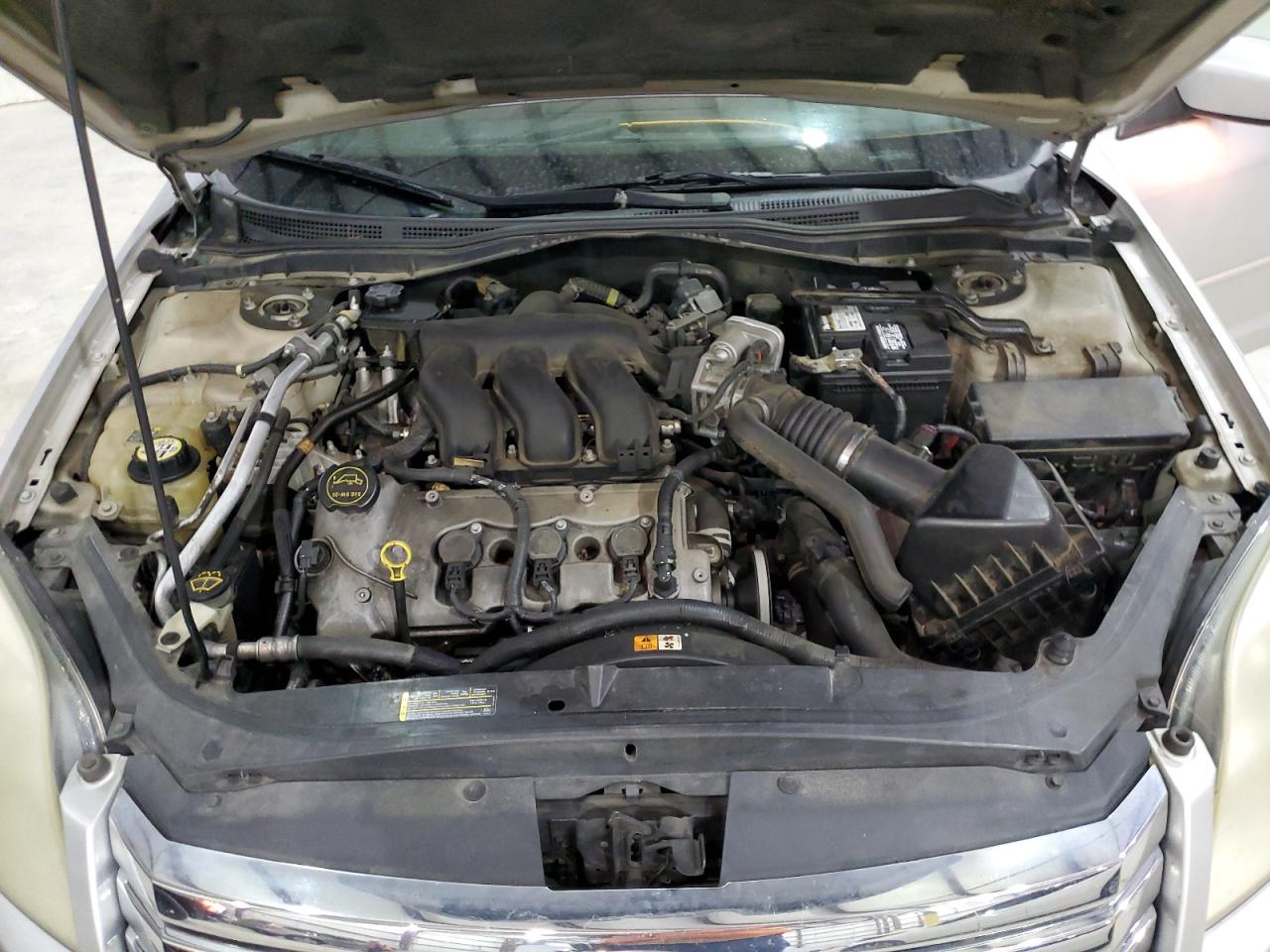 2009 Ford Fusion - Image 11