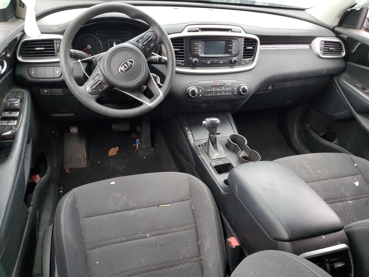 2017 Kia Sorento - Image 8