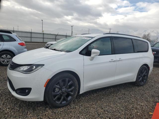  CHRYSLER PACIFICA 2018 Белы