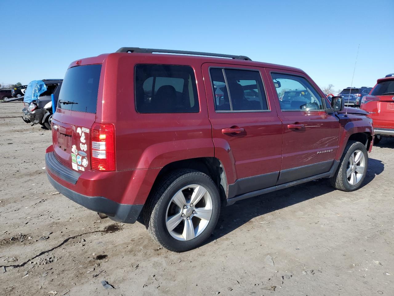 VIN 1C4NJRFB1ED546323 2014 JEEP PATRIOT no.3