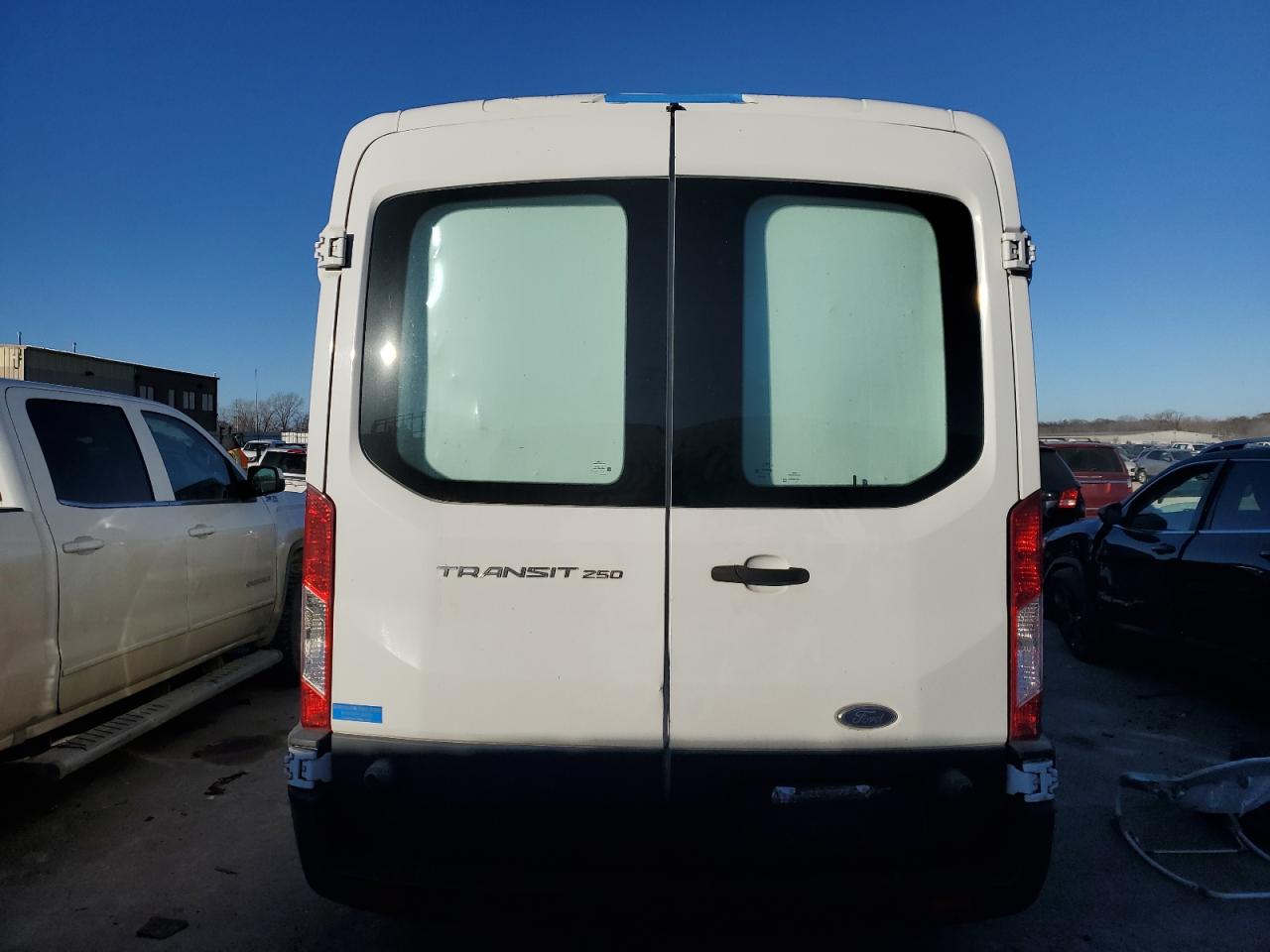 2015 Ford Transit T-250 VIN: 1FTNR2CM1FKA04643 Lot: 83470614