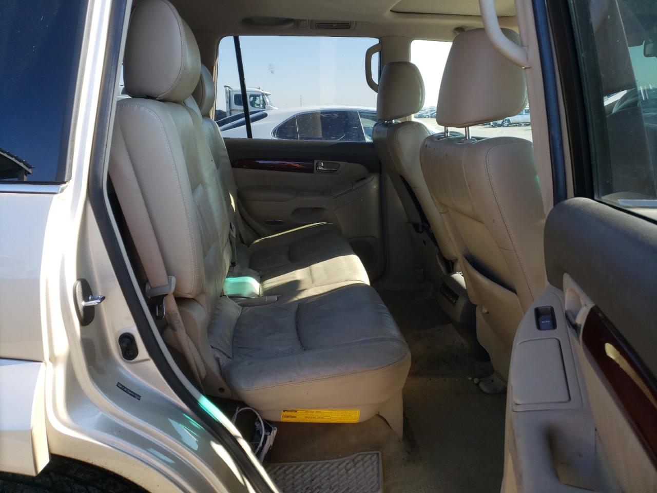 2009 Lexus GX - Image 11