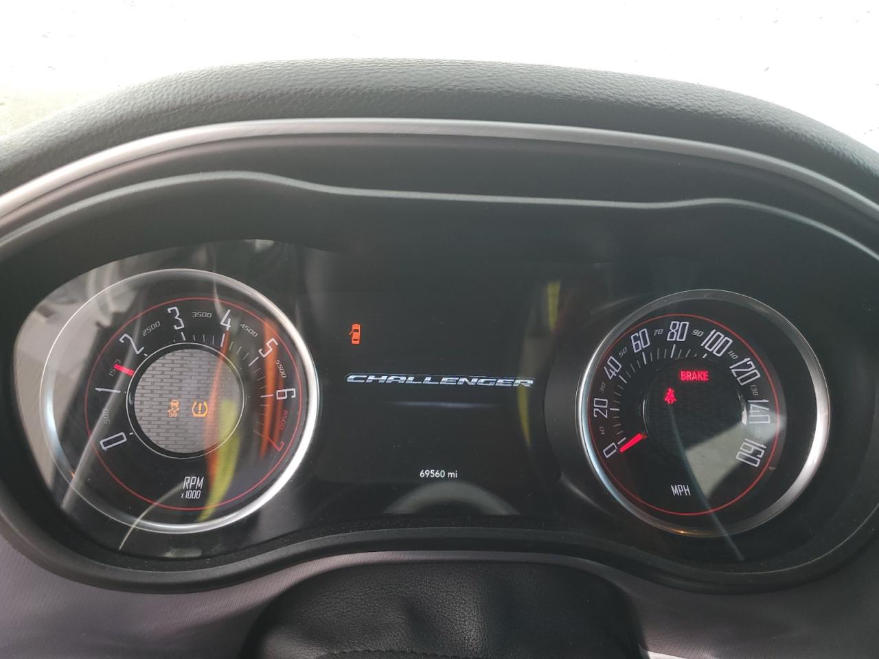 2019 Dodge Challenger - Image 9