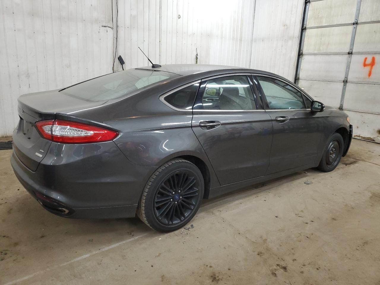 2016 Ford Fusion - Image 3