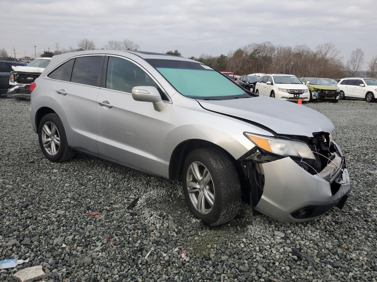 VIN 5J8TB3H33DL005187 2013 ACURA RDX no.4