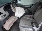 2011 Toyota Sienna Xle للبيع في Cahokia Heights، IL - Front End